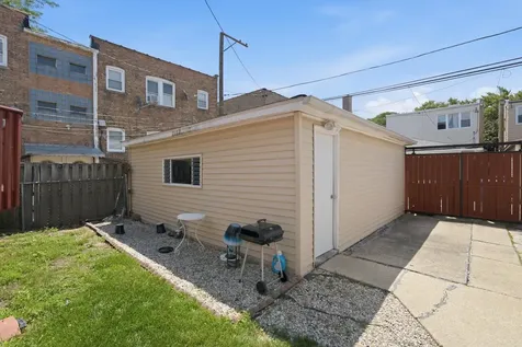 5105 West Altgeld Street Chicago IL 60639