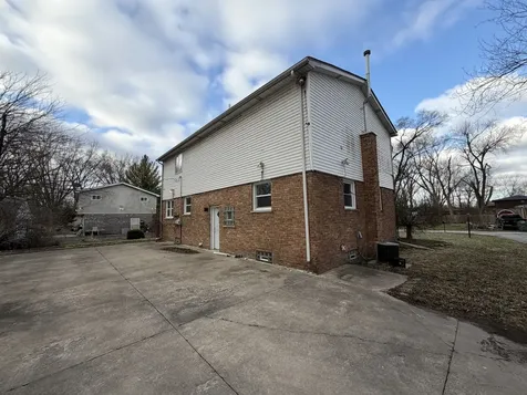 15441 East End Street Dolton IL 60419