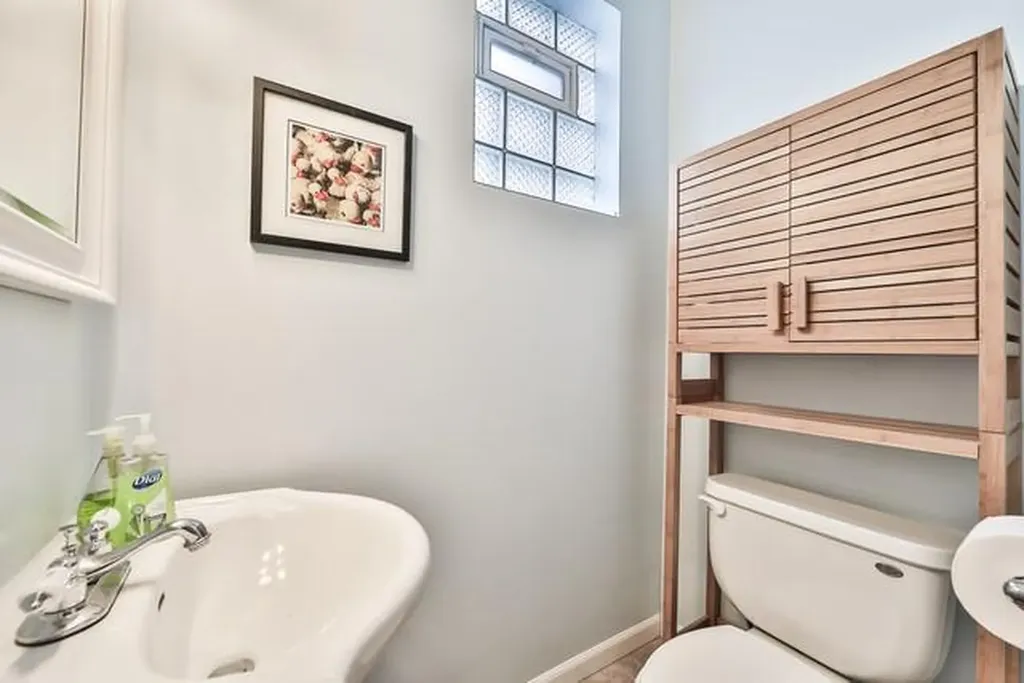 2141 North Point Street Chicago IL 60647