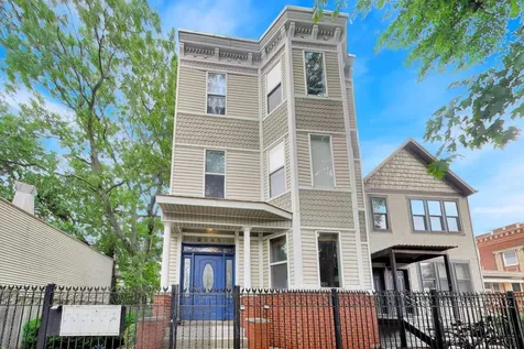 2141 North Point Street Chicago IL 60647