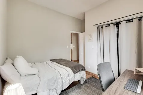 2141 North Point Street Chicago IL 60647