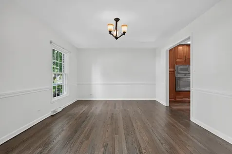 613 Michelline Lane Northbrook IL 60062