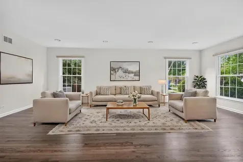 613 Michelline Lane Northbrook IL 60062