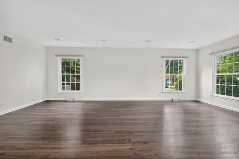 613 Michelline Lane Northbrook IL 60062