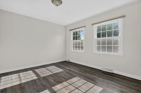 613 Michelline Lane Northbrook IL 60062