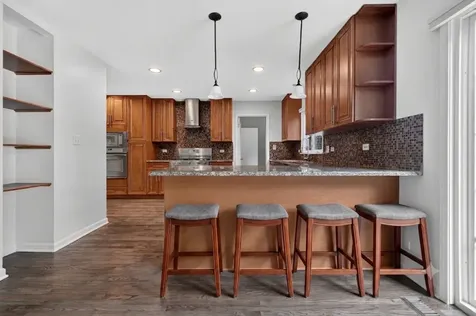 613 Michelline Lane Northbrook IL 60062