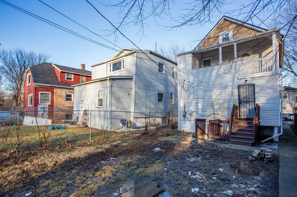 11634 South Princeton Avenue Chicago IL 60628
