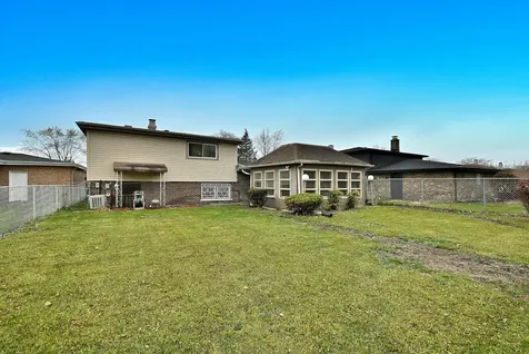 15705 Madison Avenue Dolton IL 60419