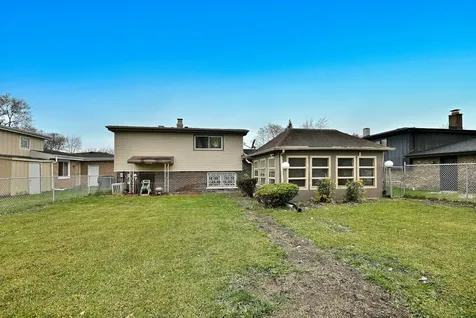 15705 Madison Avenue Dolton IL 60419