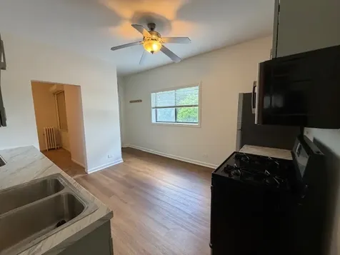 804 West Lakeside Place Chicago IL 60640