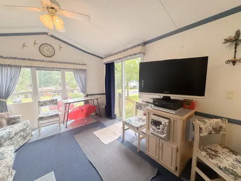 2/160 Woodhaven Sublette IL 61367