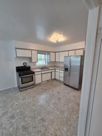 13810 South La Salle Street Riverdale IL 60827