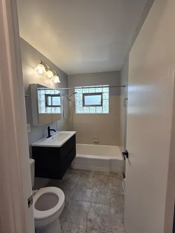 13810 South La Salle Street Riverdale IL 60827
