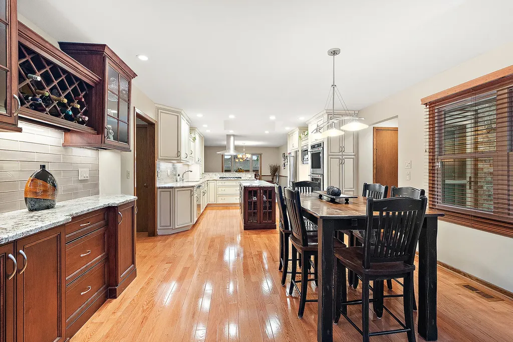 8000 Binford Drive Orland Park IL 60462
