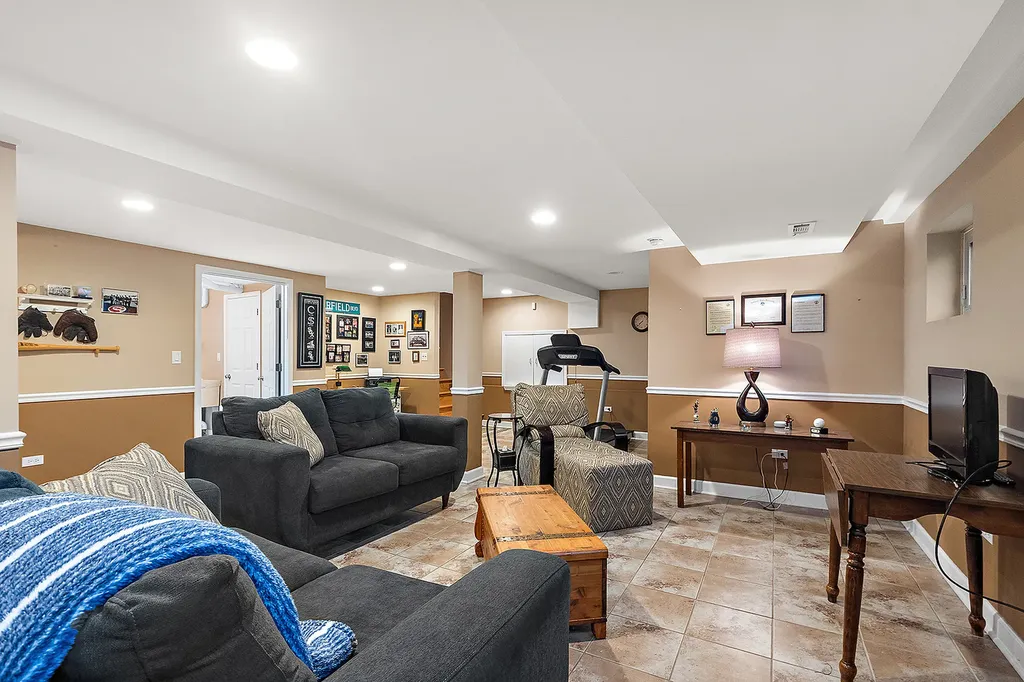8000 Binford Drive Orland Park IL 60462