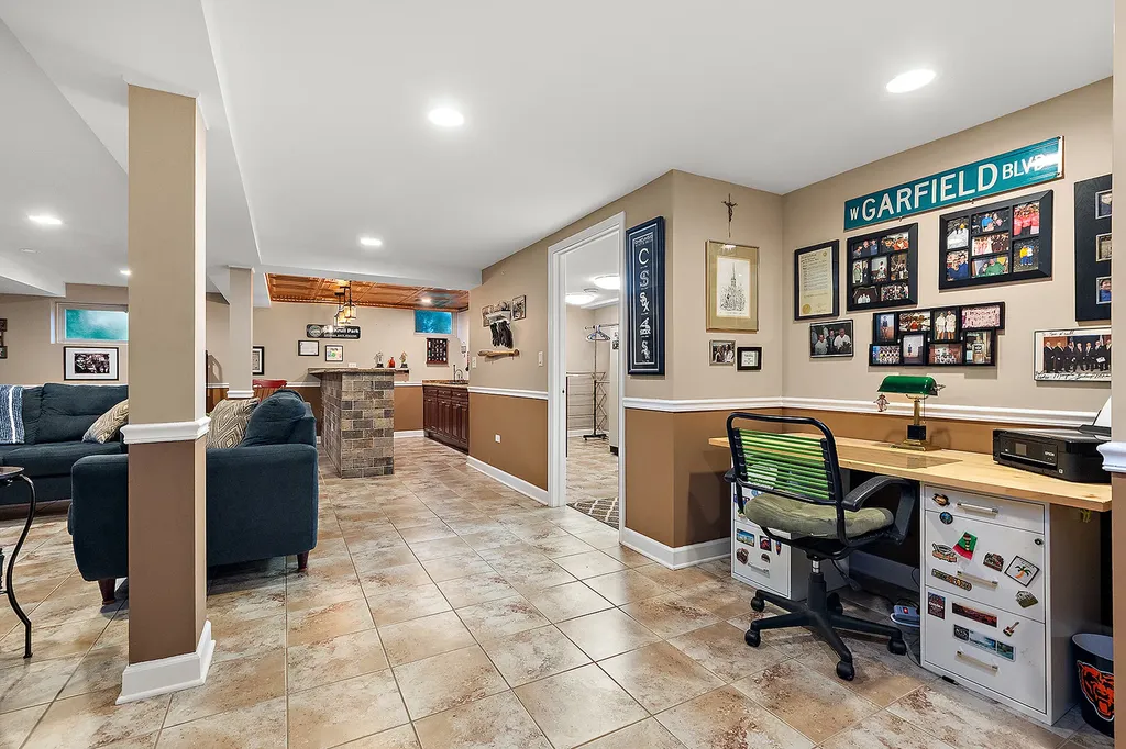8000 Binford Drive Orland Park IL 60462