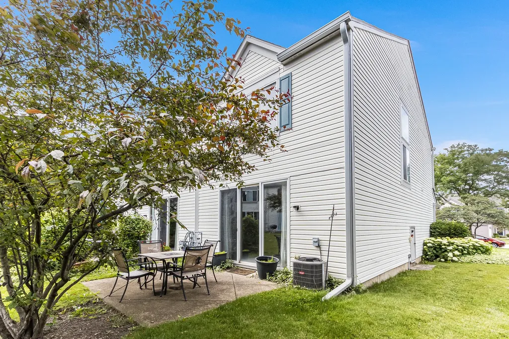 2572 Arcadia Circle Naperville IL 60540