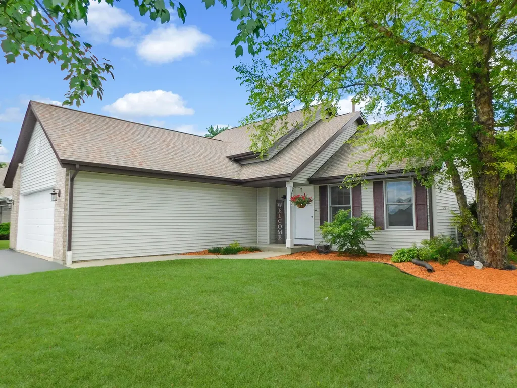 1633 Wildwind Court Rockton IL 61072