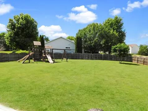 1633 Wildwind Court Rockton IL 61072