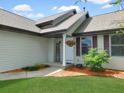 1633 Wildwind Court Rockton IL 61072