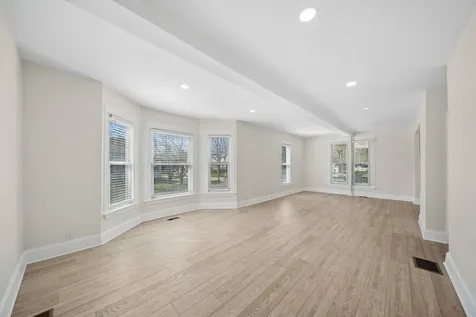 323 South Hale Street Wheaton IL 60187