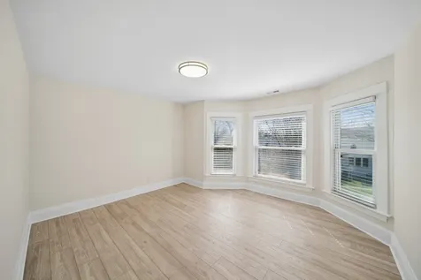 323 South Hale Street Wheaton IL 60187