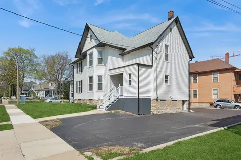 323 South Hale Street Wheaton IL 60187