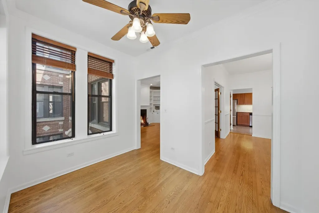 6143 North Glenwood Avenue Chicago IL 60660