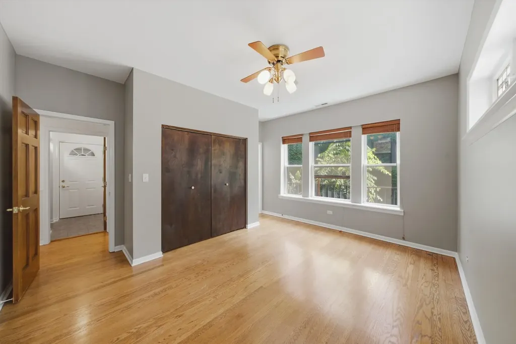 6143 North Glenwood Avenue Chicago IL 60660