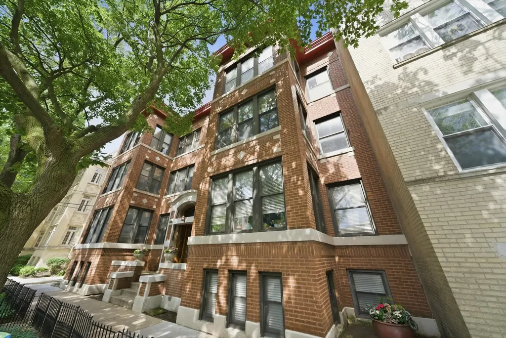 6143 North Glenwood Avenue Chicago IL 60660