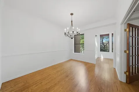 6143 North Glenwood Avenue Chicago IL 60660
