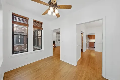 6143 North Glenwood Avenue Chicago IL 60660