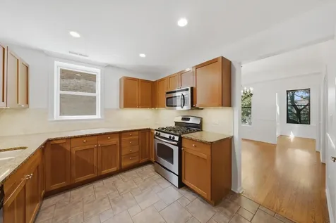 6143 North Glenwood Avenue Chicago IL 60660