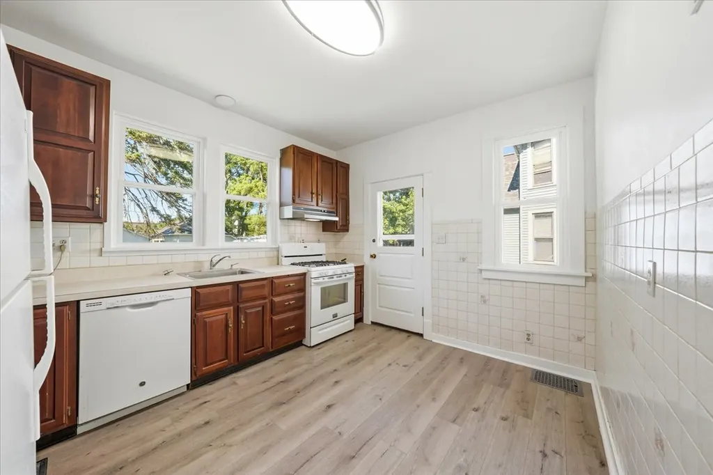 311 North Avenue Naperville IL 60540