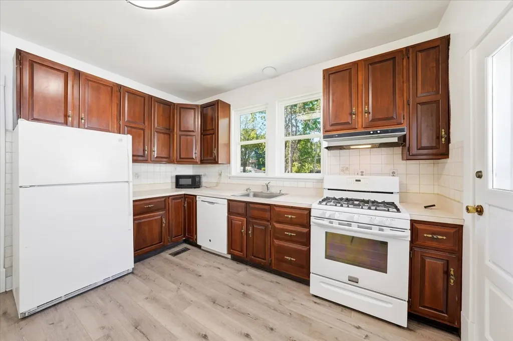 311 North Avenue Naperville IL 60540