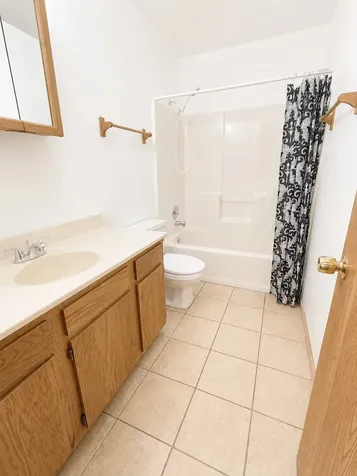 2050 Coltonville Road Sycamore IL 60178