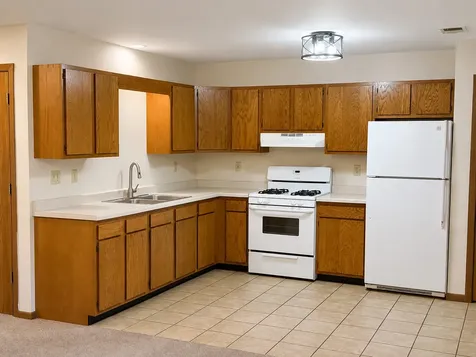 2050 Coltonville Road Sycamore IL 60178