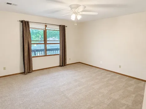 2050 Coltonville Road Sycamore IL 60178