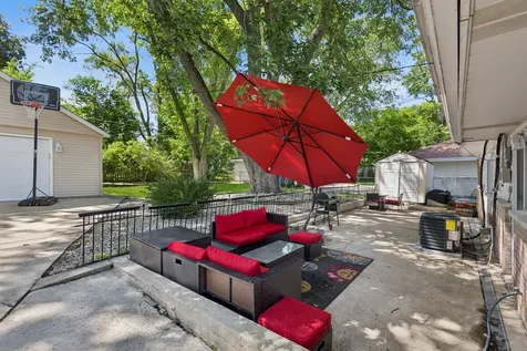 430 Navajo Street Park Forest IL 60466