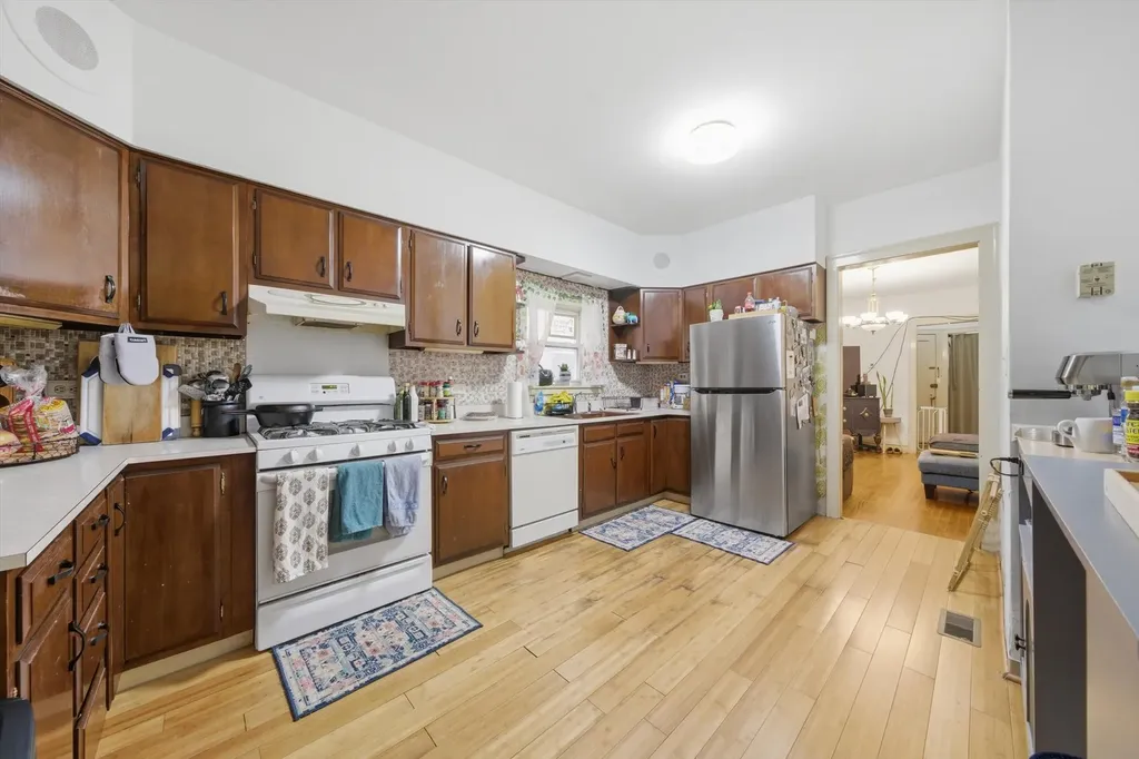 5723 North Talman Avenue Chicago IL 60659