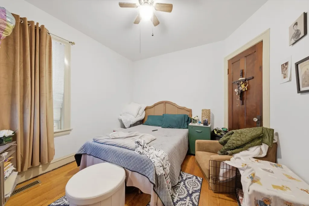 5723 North Talman Avenue Chicago IL 60659