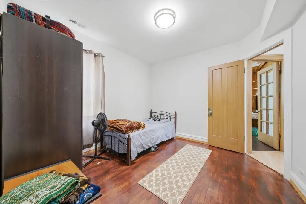 5723 North Talman Avenue Chicago IL 60659