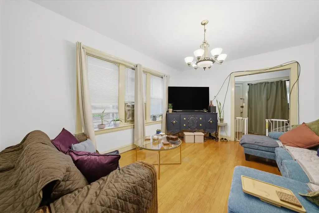 5723 North Talman Avenue Chicago IL 60659