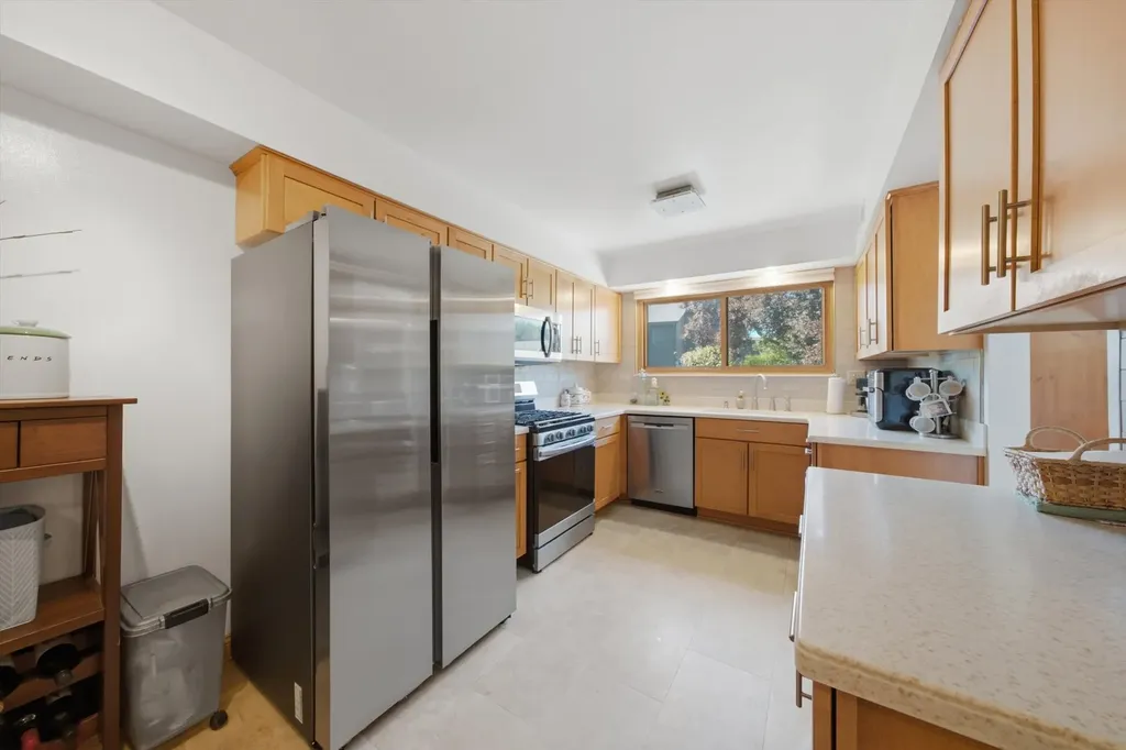 8044 Wildwood Lane Darien IL 60561
