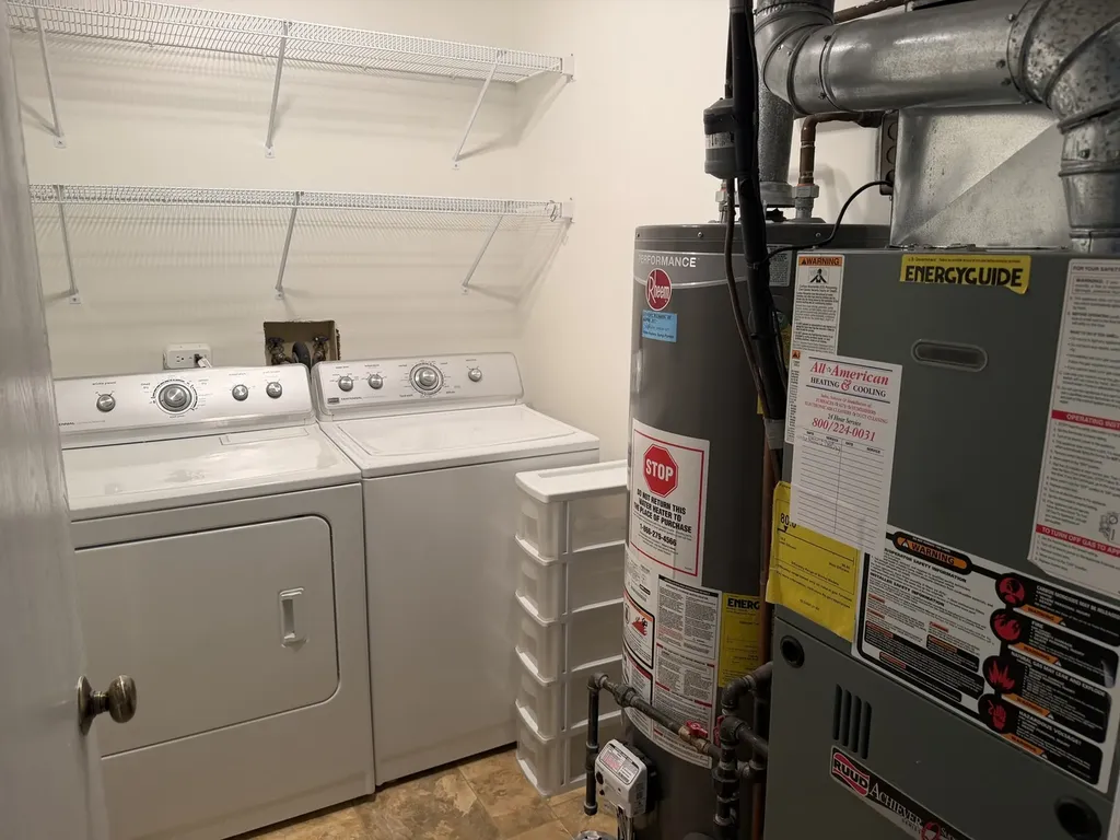 986 West Court Naperville IL 60563