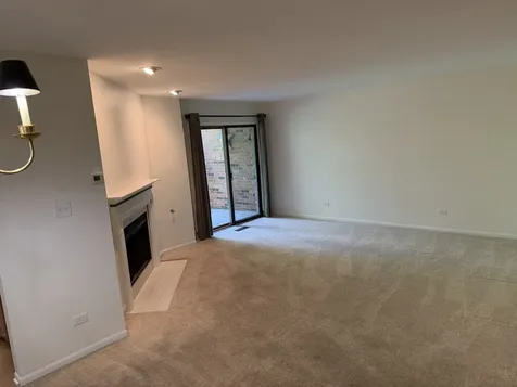 986 West Court Naperville IL 60563