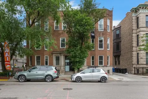 3462 North Sheffield Avenue Chicago IL 60657