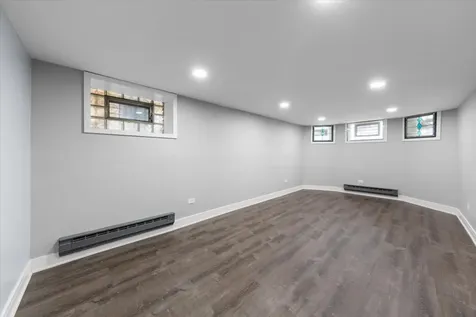 3462 North Sheffield Avenue Chicago IL 60657