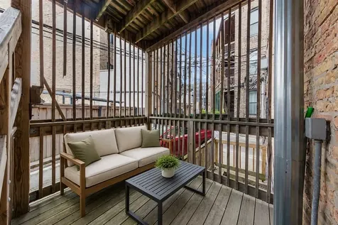 3462 North Sheffield Avenue Chicago IL 60657