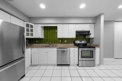 3462 North Sheffield Avenue Chicago IL 60657